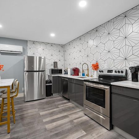 Elegant 2Br Apt Near Med Center With Free Park ヒューストン エクステリア 写真