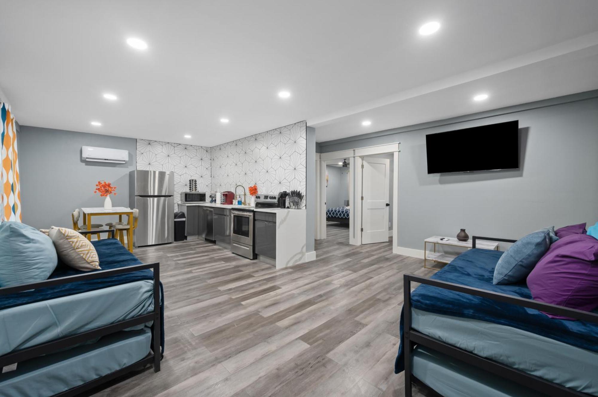 Elegant 2Br Apt Near Med Center With Free Park ヒューストン エクステリア 写真