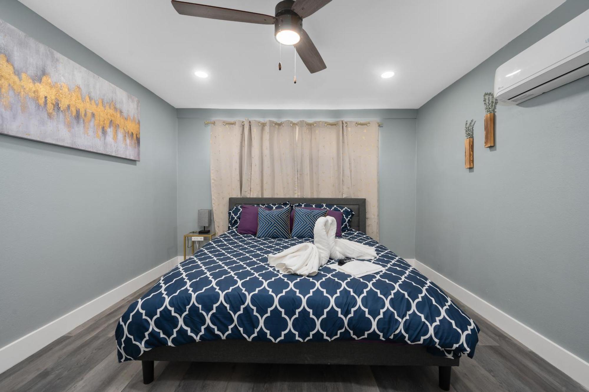 Elegant 2Br Apt Near Med Center With Free Park ヒューストン エクステリア 写真