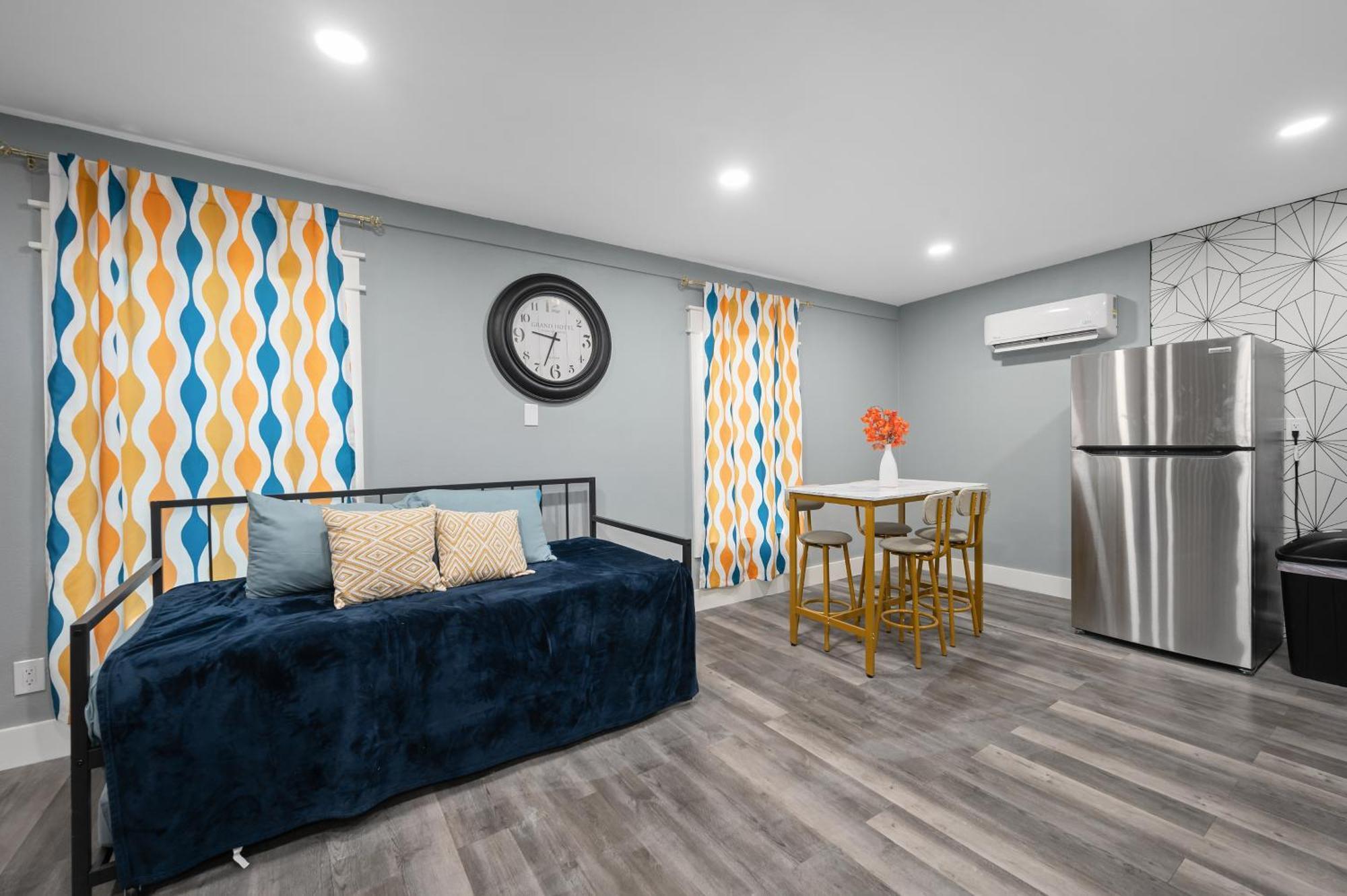 Elegant 2Br Apt Near Med Center With Free Park ヒューストン エクステリア 写真