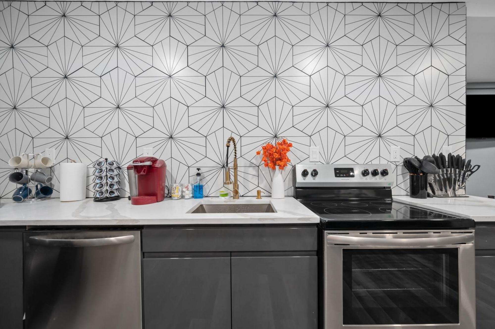 Elegant 2Br Apt Near Med Center With Free Park ヒューストン エクステリア 写真